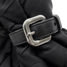 将图像加载到图库查看器中，PRADA Logo Handbag Black Nylon
