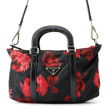 将图像加载到图库查看器中，PRADA Flower motif 2-way tote bag Black/Red Nylon Leather
