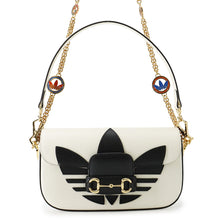 将图像加载到图库查看器中，GUCCI Adidas Collaboration Shoulder Bag Black/White722009 Leather
