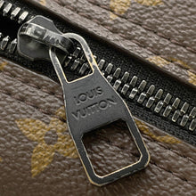 将图像加载到图库查看器中，LOUIS VUITTON Dean Backpack Noir/BlueM45867 Monogram Macassar Canvas
