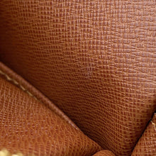 Load image into Gallery viewer, LOUIS VUITTON Amazon BrownM45236 Monogram
