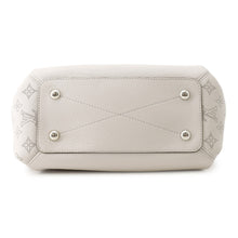 Load image into Gallery viewer, LOUIS VUITTON Haumea GaletM55031 Monogram Mahina
