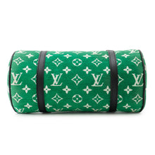 Load image into Gallery viewer, LOUIS VUITTON Papillon GreenM46206 Monogram・Jacquard Velvet Size 26
