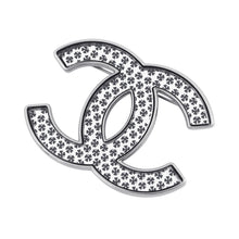 Load image into Gallery viewer, CHANEL Clover Pattern CC Logo Brooch Silver/BlackABD399-B16775-NY365 Metal
