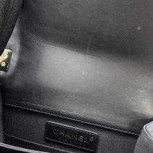 Load image into Gallery viewer, CHANEL Boy Chanel Chen Shoulder BlackAS0130 Lambskin

