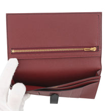 将图像加载到图库查看器中，HERMES Bearnsfre Verso Black/Rouge H Epsom
