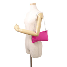 将图像加载到图库查看器中，Christian Louboutin Rubit Twist Shoulder Bag Pink1235043P813 Patent Leather
