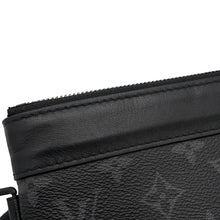 将图像加载到图库查看器中，LOUIS VUITTON Pochette to Go NoirM81569 Monogram Eclipse
