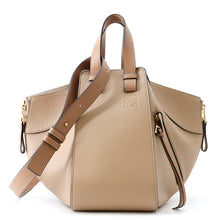 Load image into Gallery viewer, LOEWE hammock SandA538S35X51 2150 Soft Grained Calf Leather Size Small
