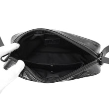 Load image into Gallery viewer, GUCCI GG Crystal Black760342 Leather
