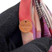 将图像加载到图库查看器中，HERMES Petit H Bag Charm Fish Roo Red/Multicolor Epsom Silk
