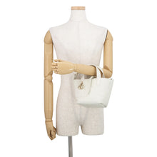 将图像加载到图库查看器中，Dior Jules Vertical Tote Bag Latte WhiteS6100OSNW_M030 Calf Leather Size Nano
