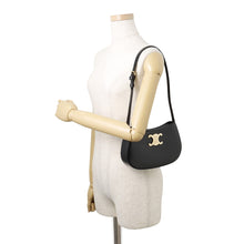 Load image into Gallery viewer, CELINE Triomphe Tilley Bag Black115703 Leather Size Medium
