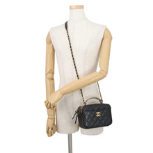 将图像加载到图库查看器中，CHANEL Matelasse Logo Handle 2-Way Shoulder Bag BlackAS3222 Caviar Leather
