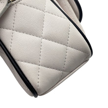 将图像加载到图库查看器中，CHANEL Matelasse Chain Backpack White/BlackAP4514 Lambskin
