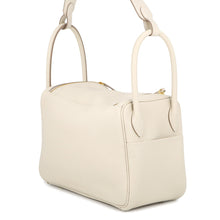 Load image into Gallery viewer, HERMES Lindy Craie Taurillon Clemence Size 26
