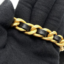 Load image into Gallery viewer, CHANEL CHANEL25 ChainBag BlackAS5293 Caviar Leather Size Small
