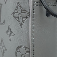 将图像加载到图库查看器中，LOUIS VUITTON Duo messenger GrayM46104 Monogram Shadow
