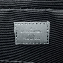 将图像加载到图库查看器中，LOUIS VUITTON Duo messenger GrayM46104 Monogram Shadow
