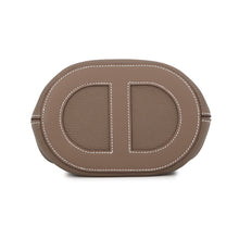 Load image into Gallery viewer, HERMES In the loop Etoupe Taurillon Clemence Swift Leather Size 18
