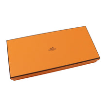Load image into Gallery viewer, HERMES Losange New Livelis IvoireH942494S 10 Cashmere85% Silk15%
