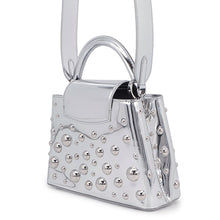 将图像加载到图库查看器中，LOUIS VUITTON LVxYK Capucines Metal Dot SilverM21634 Leather Size BB
