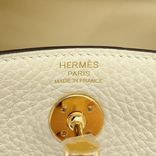 Load image into Gallery viewer, HERMES Lindy Crème Chantilly Taurillon Clemence Size Mini
