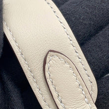 将图像加载到图库查看器中，HERMES Lindy Nata Swift Leather Size Mini
