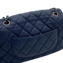 将图像加载到图库查看器中，CHANEL ChainShoulder Bag Navy Calf Leather
