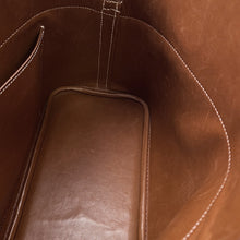 Load image into Gallery viewer, HERMES Bolide Gold Courchevel Size 31
