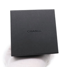 Load image into Gallery viewer, CHANEL Coco Crush Collection Wedding Ring Size 49/#9 SmallJ11354 Pt950
