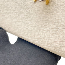 Load image into Gallery viewer, HERMES Beansufla Nata Chevre Myzore Goatskin
