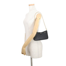 将图像加载到图库查看器中，LOUIS VUITTON Easy Pouch NoirM80349 Monogram Empreinte Leather
