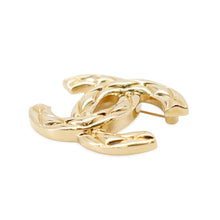 Load image into Gallery viewer, CHANEL CC Logo Brooch Champagne GoldABH191 Metal
