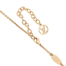 将图像加载到图库查看器中，LOUIS VUITTON Essential V Necklace GoldM00857 Metal
