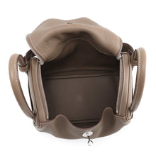 Load image into Gallery viewer, HERMES Lindy Etoupe Taurillon Clemence Size 30
