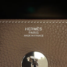 Load image into Gallery viewer, HERMES Lindy Etoupe Taurillon Clemence Size 30
