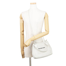 将图像加载到图库查看器中，BALENCIAGA NavyCabas White390346AQ38N2681 Canvas Leather Size XS
