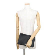 将图像加载到图库查看器中，Valentino Garavani Clutch Bag BlackIW9P0263VIT_0NO Leather
