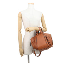 将图像加载到图库查看器中，LOEWE Hammock 2-Way Bag Tan387.30.N60 Calf Leather Size Small
