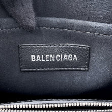 将图像加载到图库查看器中，BALENCIAGA Hardware Handbag Black671402 Leather Canvas
