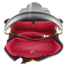 Load image into Gallery viewer, LOUIS VUITTON Capucines NoirM48864 Taurillon Leather Size MM
