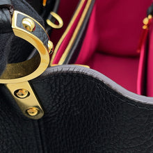 Load image into Gallery viewer, LOUIS VUITTON Capucines NoirM48864 Taurillon Leather Size MM
