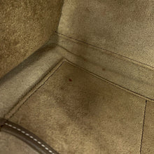 Load image into Gallery viewer, CELINE Luggage micro shopper Suri189793DRU.09SO Leather
