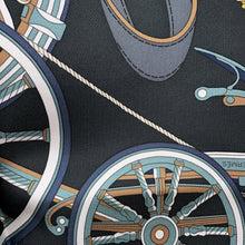 将图像加载到图库查看器中，HERMES Carre Stately Wheels Size 90 Black/Khaki/Vieille Or Silk100%
