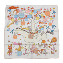 将图像加载到图库查看器中，HERMES Carre Le Pommier Sellier Size 90 White/Blue Gacier/Apricot Silk100%
