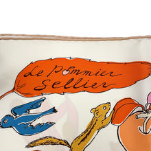 将图像加载到图库查看器中，HERMES Carre Le Pommier Sellier Size 90 White/Blue Gacier/Apricot Silk100%
