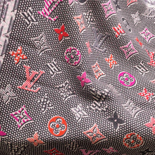 Load image into Gallery viewer, LOUIS VUITTON Pop Monogram Stole MulticolorM71400 Wool100%
