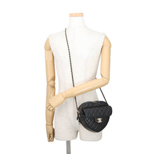 Load image into Gallery viewer, CHANEL Matelasse Heart-Shaped Chain Shoulder BlackAS5764 Lambskin
