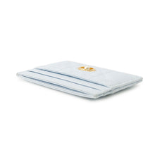 将图像加载到图库查看器中，Dior Dior Jolie Freesia Flat Card Holder Cannage Light BlueS3103UNJB_M00Z Lambskin/Faux Pearl
